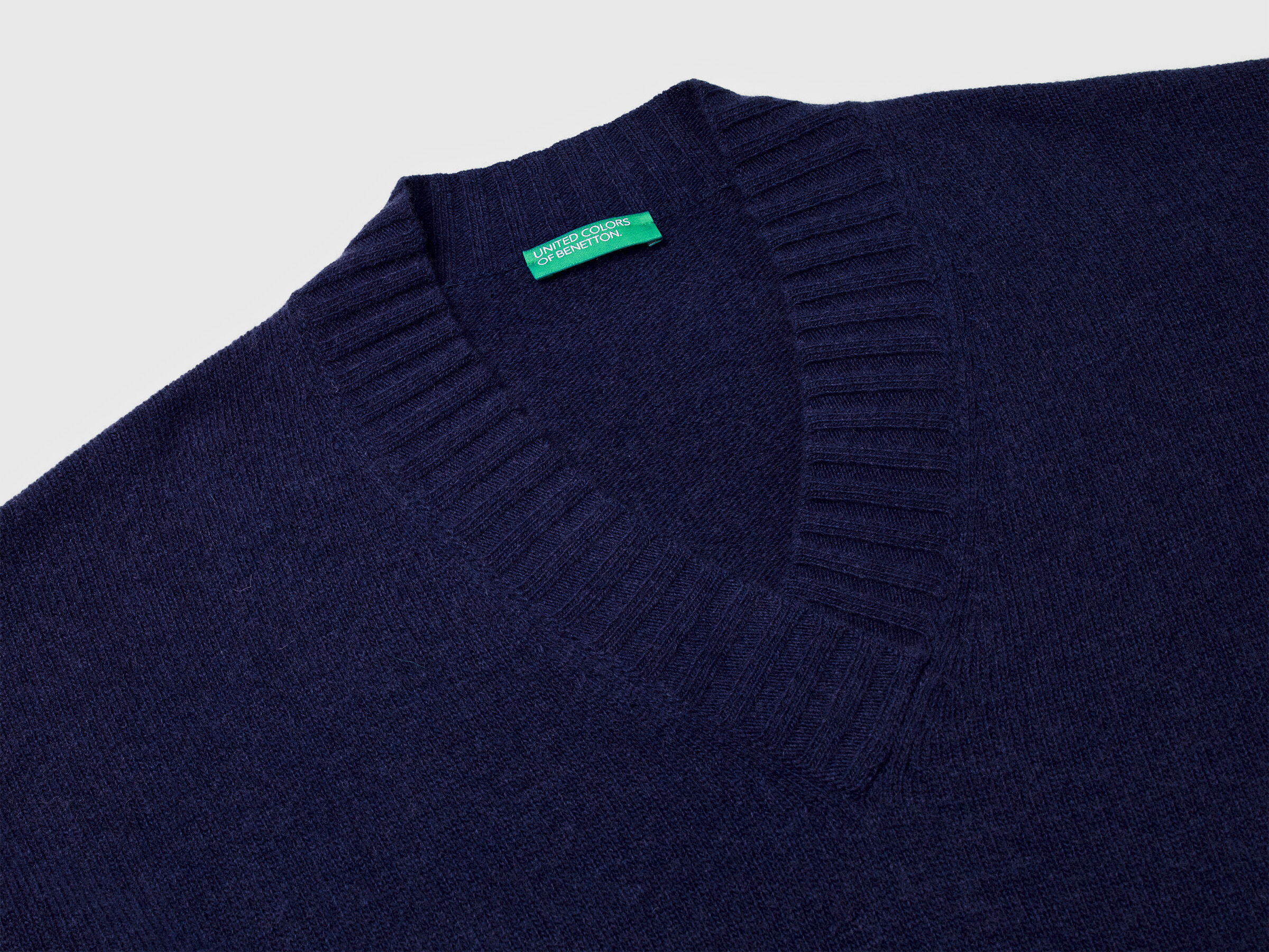 V NECK SWEATER L/S Women image number 7